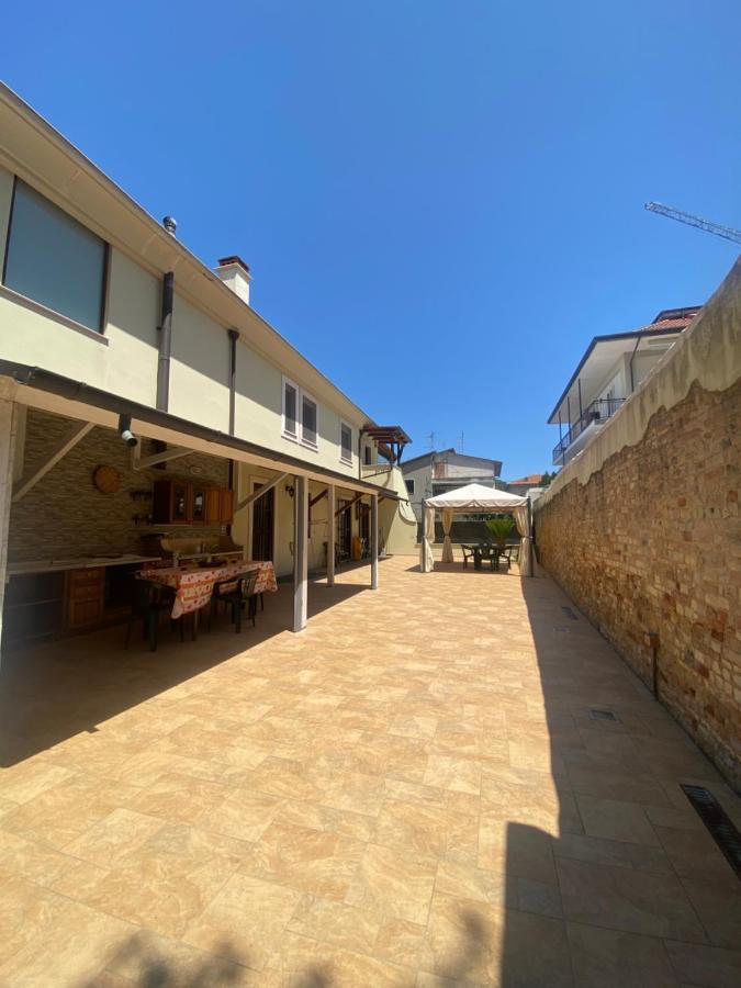 Caserma Guelfa - Casa Vacanza Chiarina San Benedetto del Tronto Exterior photo